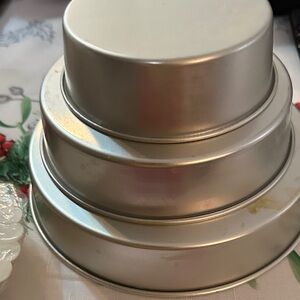 Wilton Mini-Tier Round Pan & Separator Set